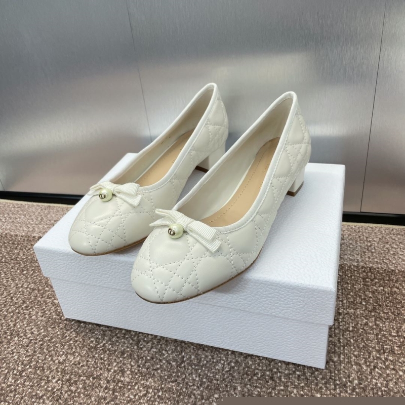 ch**an D*or high heels